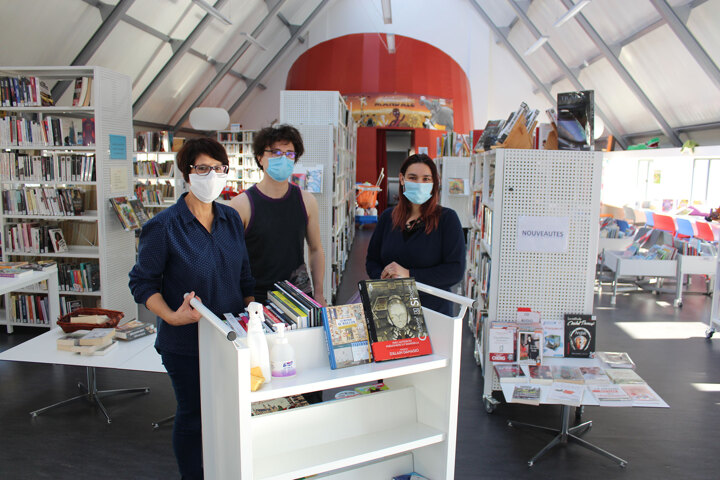 Le personnel de la bibliothèque vous accueille !